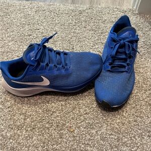 Nike Zoom Tennis Shoes